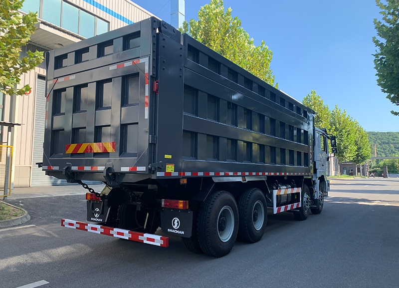 SHACMAN F3000 8X4 DUMP Truck