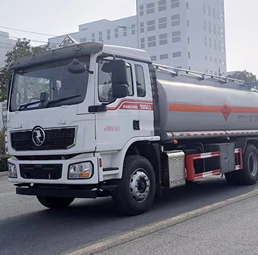 SHACMAN F3000 4X2 Oil Tank Truck