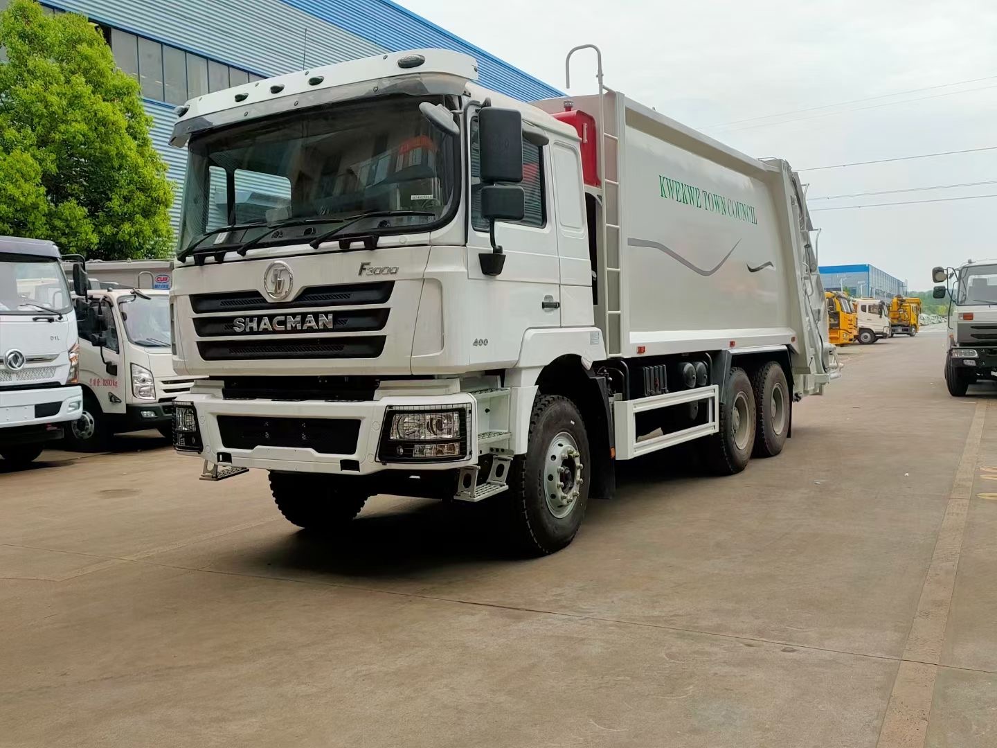 SHACMAN F3000 6X4 Compressed garbage truck